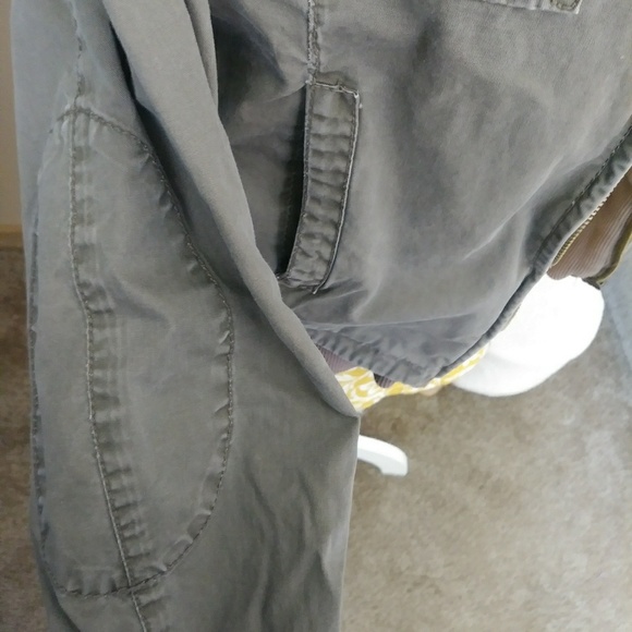 SHS Utility Style Jacket - Picture 4 of 8